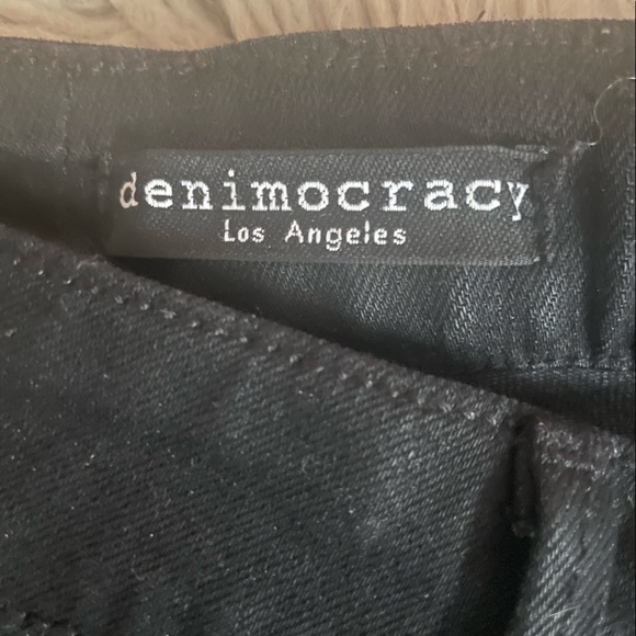 Too small very cute! Size 25 denimocracy Los Angeles jeans - Picture 3 of 9